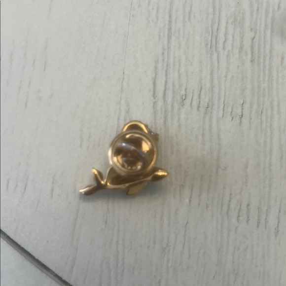 retired Swarovski baby seal pin or tie tack - Picture 3 of 3